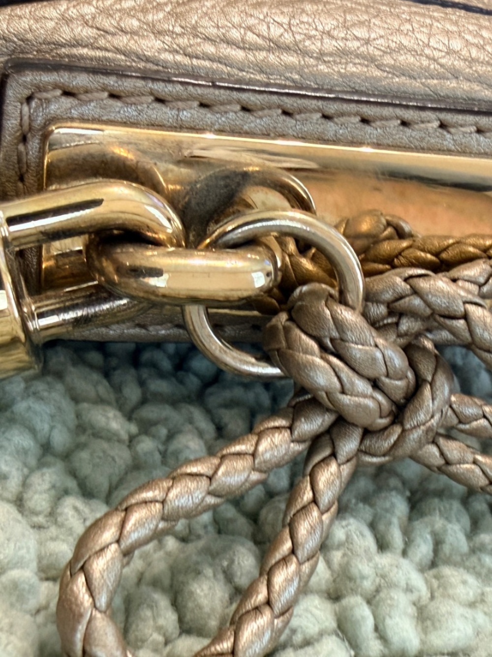 Gucci Medium Bella Hobo - Authentic - Picture 8 of 16